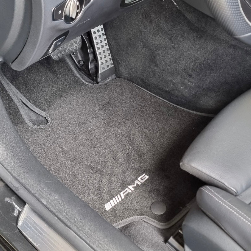 IGGEE Custom Carpet Floor Mats For Mercedes Benz E320 Sedan 1997-2004 – 3 Colors Available